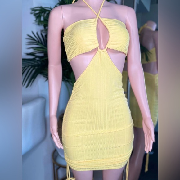 Set of two Dresses - Picture 2 of 4